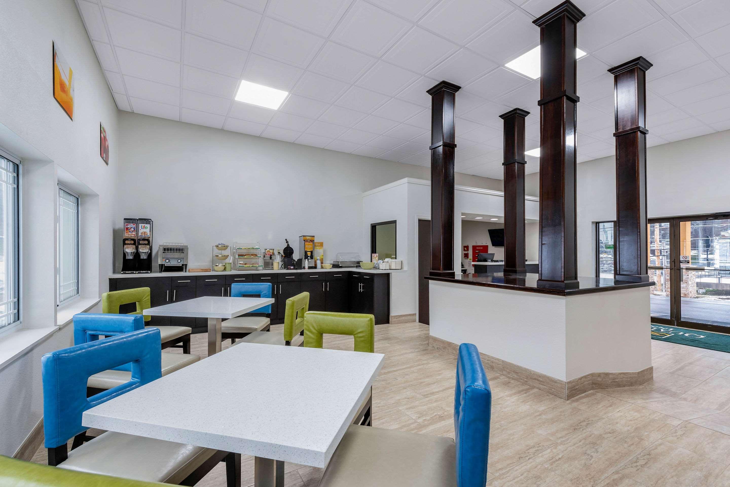 Coraopolis Quality Inn מראה חיצוני תמונה