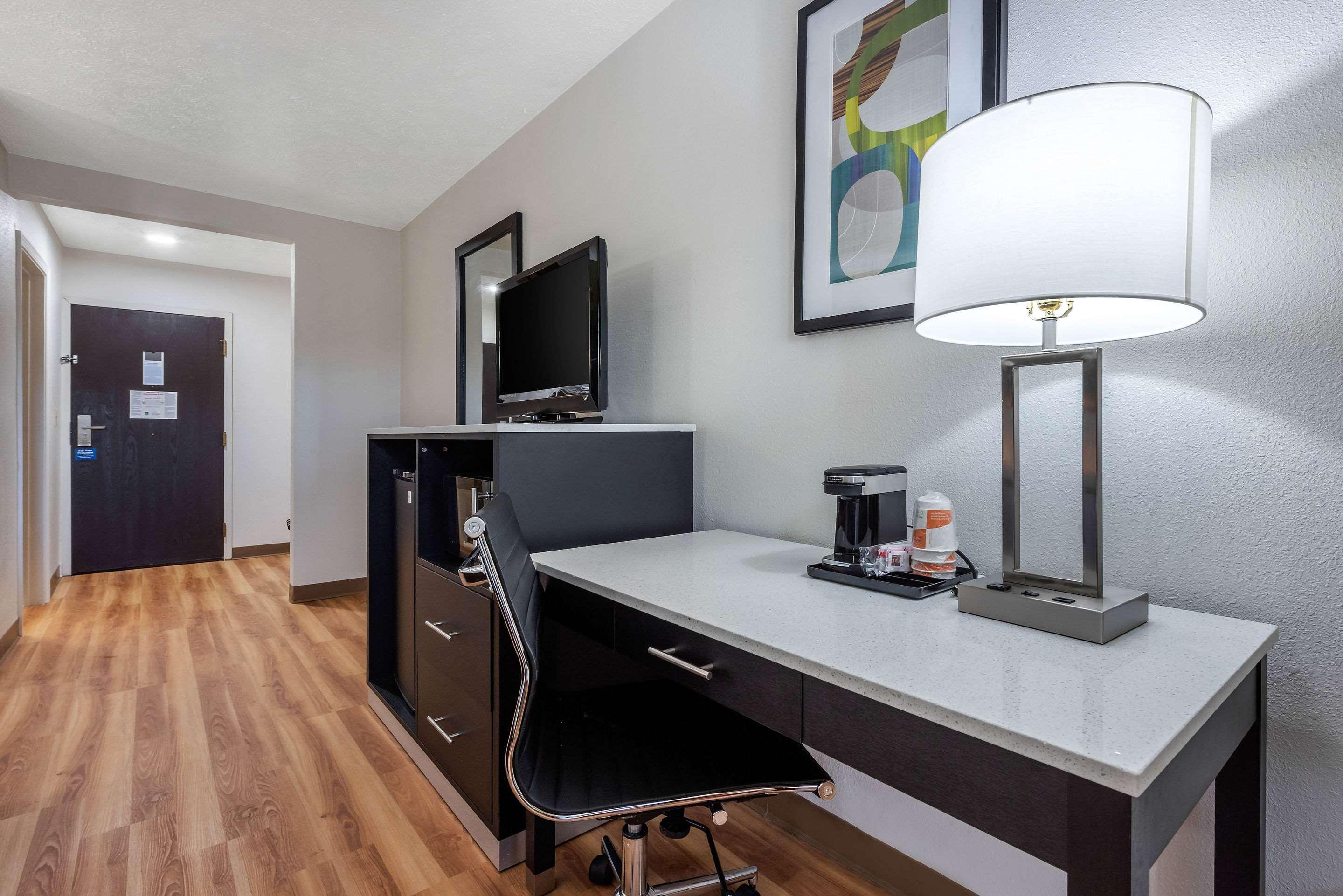 Coraopolis Quality Inn מראה חיצוני תמונה